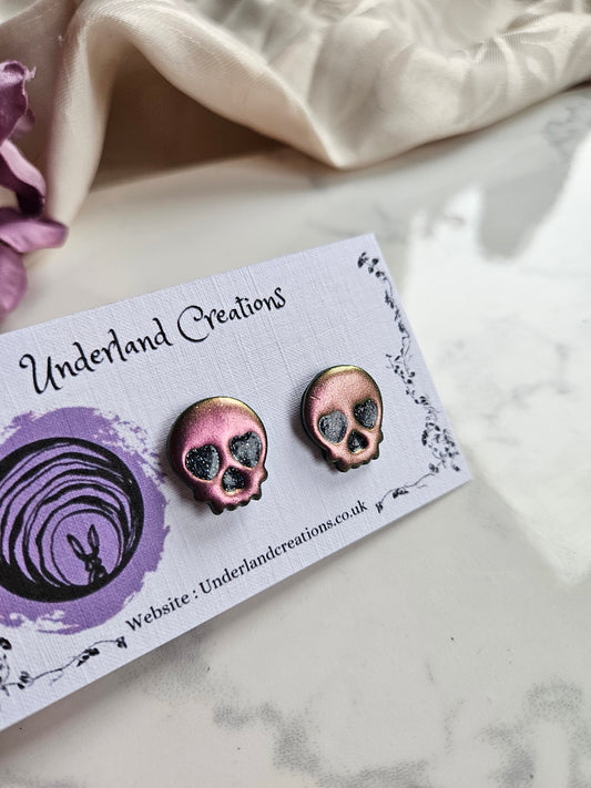 Skull Stud Earrings in Metallic Pink/Gold