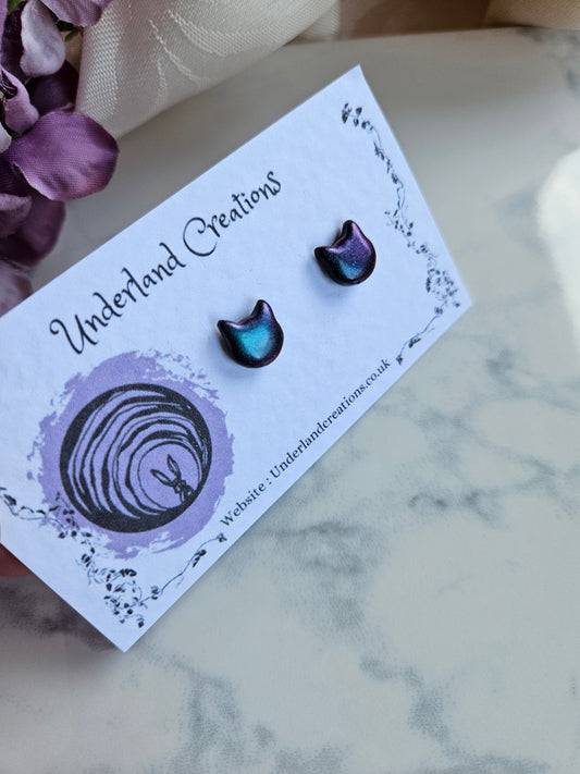 Metallic Cat Studs in Blue/Purple